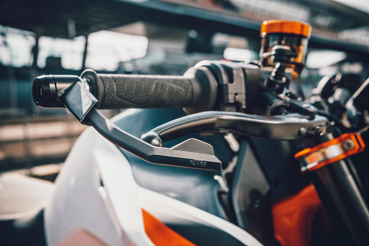 Bremshebelschutz 690-1390 R2R (1290 DUKE, ENDURO, SMC, SUPERDUKE, SUPERMOTO) 07-24