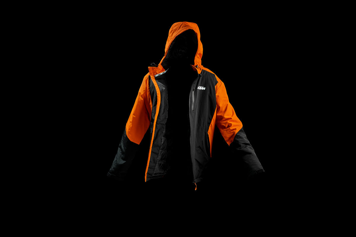 Orangefarbene Jacke, Größe M