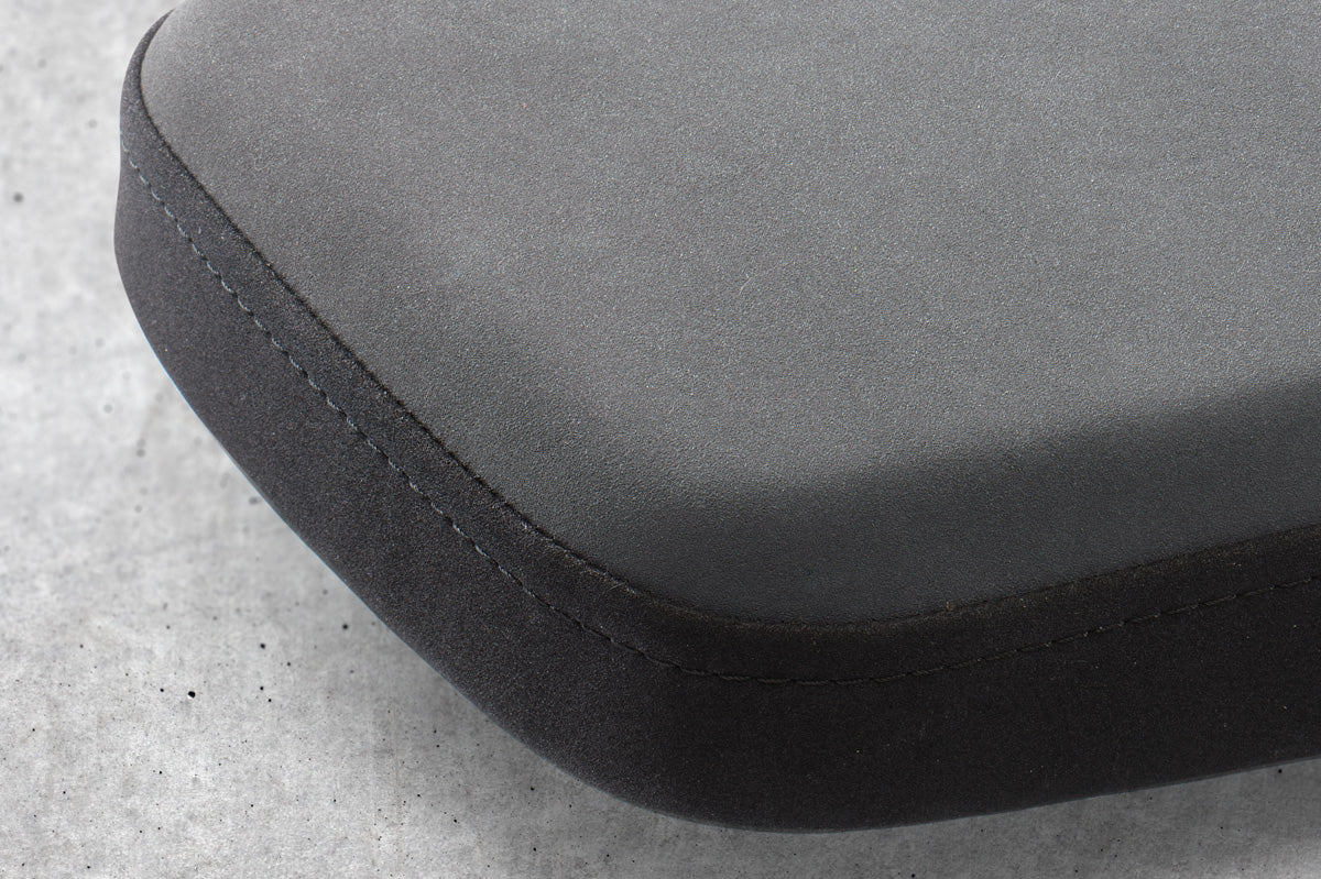 Soziussitz 401 SVARTPILEN/VITPILEN 18-19