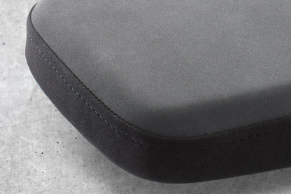 Pillion style seat 