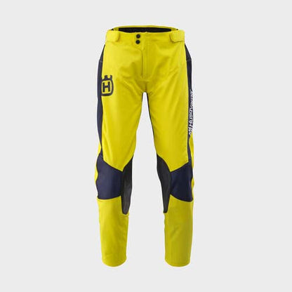 Authentische Hosen