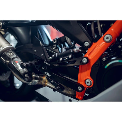 Factory footpeg system 990 RC R 2026