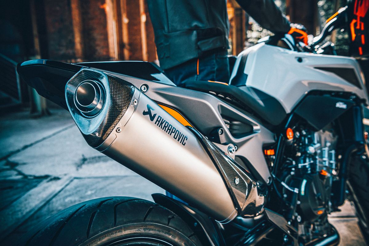 Akrapovič „Slip-on Line“ 790-890 (DUKE) 20-24